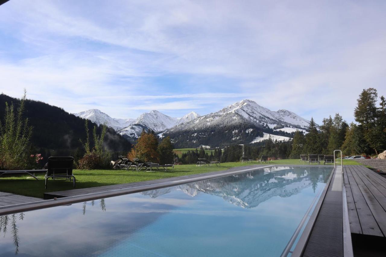 Ruhehotel & Naturresort Rehbach - Adults Only Schattwald Exterior foto