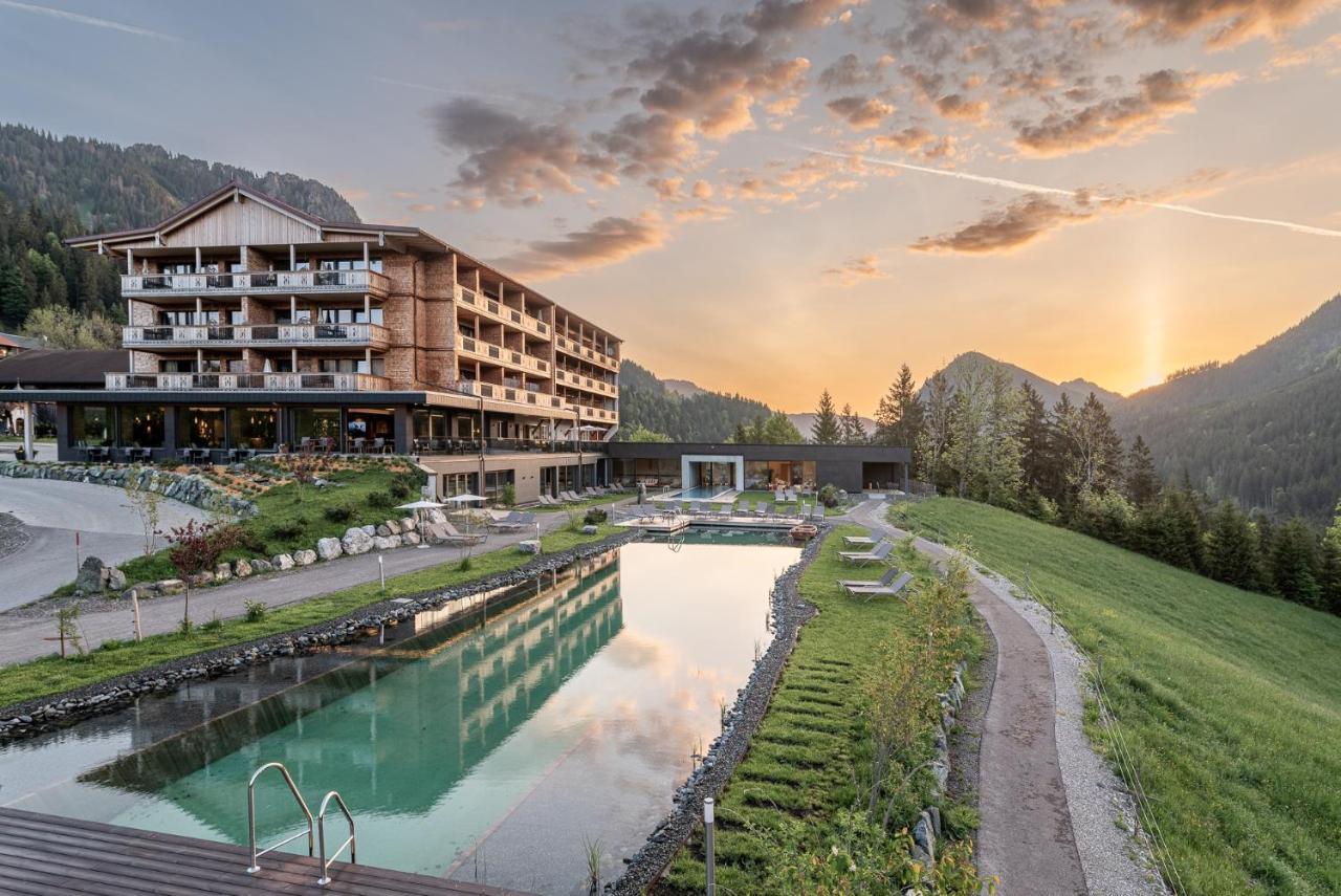 Ruhehotel & Naturresort Rehbach - Adults Only Schattwald Exterior foto